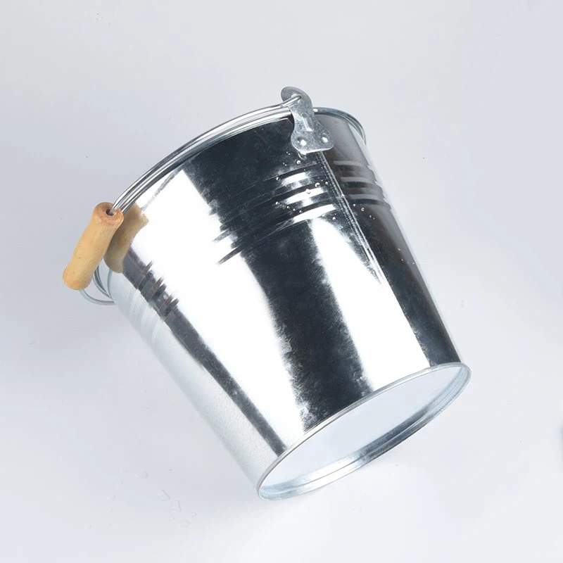 Metal bucket
